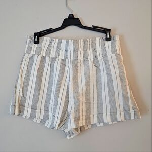 Striped Pull On Shorts